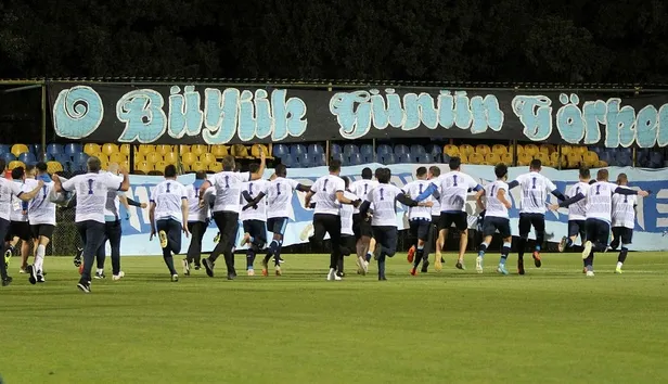 son-dakika-adana-demirspor-ve-gzt-giresunspor-super-lige-yukseldi-1620591840551.jpeg Son dakika: Adana Demirspor ve GZT Giresunspor Süper Lig'e yükseldi!-3