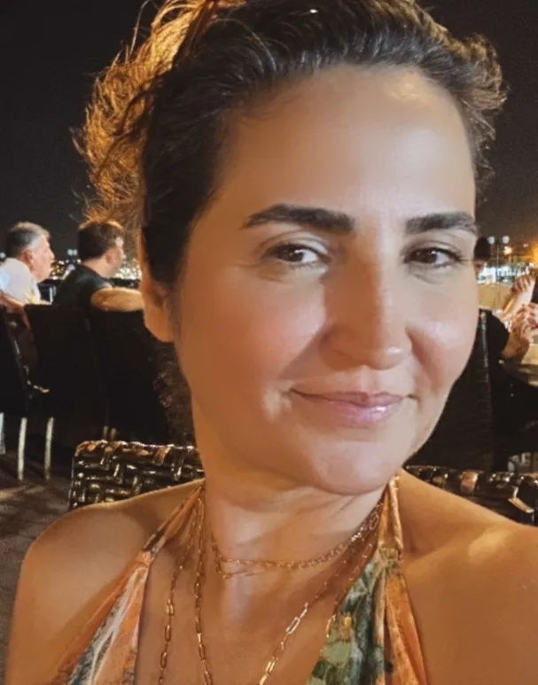 izmir-sehir-tiyatrolarinda-mahkeme-karari-tartismasi-1785652642316.jpeg Levent Üzümcü mahkeme kararını tanımıyor! İşe iade edilen Özlem Karabay tiyatroya geri dönmeyi bekliyor-5