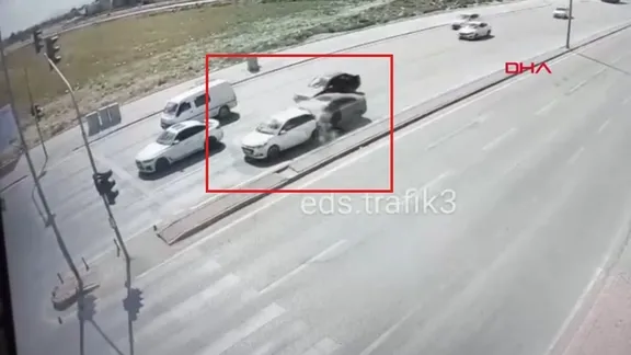 Meram'da korkunç kaza kamerada!