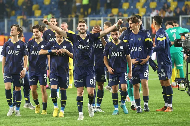 Fenerbahçe o efsane sezonu bile solladı