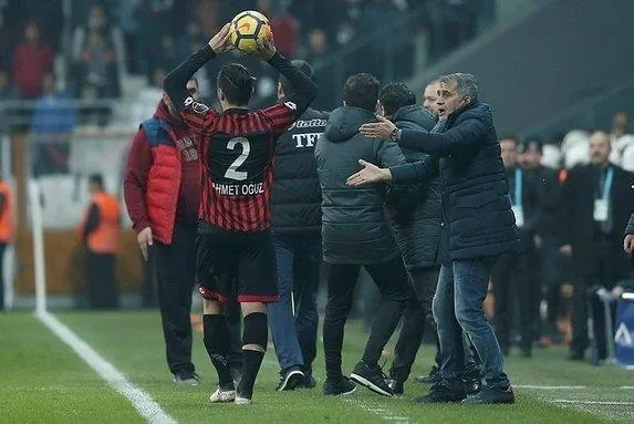 Şenol Güneş ile Ümit Özat arasında gerilimli anlar-4