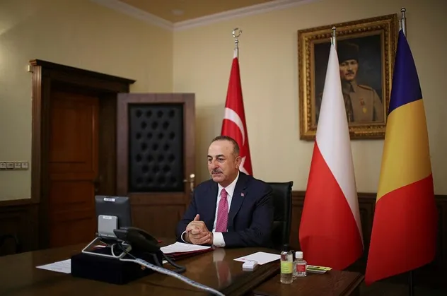 Bakan Çavuşoğlu'ndan Türkiye-Polonya-Romanya Dışişleri Bakanları Üçlü Toplantısı sonrası flaş açıklama