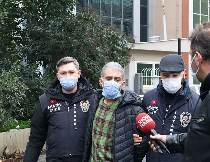 Annesi ve ağabeyini katletti: ’Neden öldürdün?’ sorusuna yanıtı...