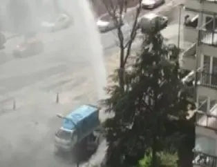 Kadıköy’de İSKİ’ye ait su borusu patladı
