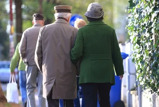 Danimarka yaşı 70’e yükseltti