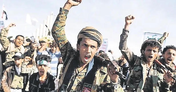 Husiler intikam yemini etti! Sanaa'da büyük protesto gösterisi yapıldı