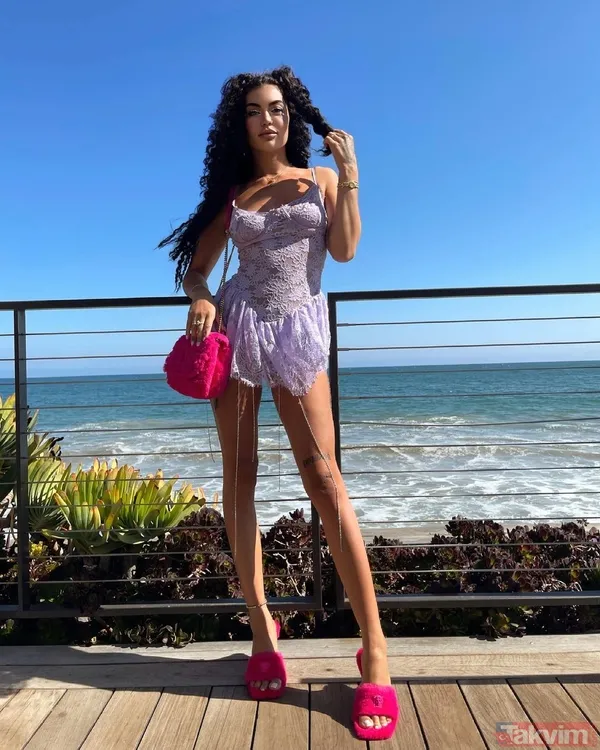 Kısmetse Olur'un Cansel'inden yatakta olay video! 'Noel Anne' oldu yarı çıplak haline sosyal medyada yorum yağdı: "Ne olmuş sana böyle?" - 33