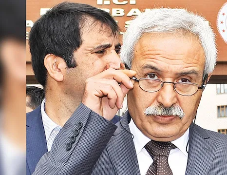 Kayyum ile görevden alınan Diyarbakır Büyükşehir Belediyesi Başkanı Selçuk Mızraklı'nın PKK'nın özel doktoru olduğu ortaya çıktı!-1