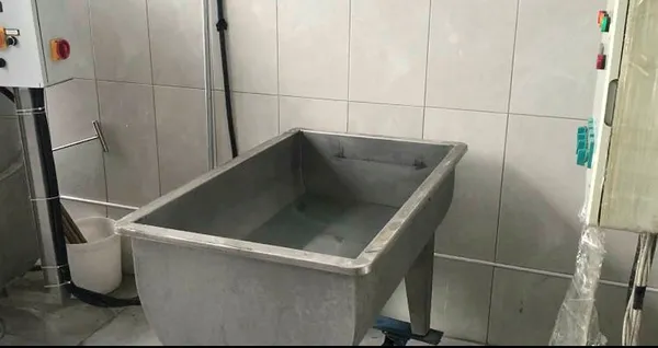 konyada-sut-toplama-merkezinde-sut-banyosu-yapan-isci-saka-amacli-bir-olaydi-1604744109004.jpg Konya'da süt toplama merkezindeki skandalda ifadeler ortaya çıktı: Şaka amaçlı bir olaydı - 4