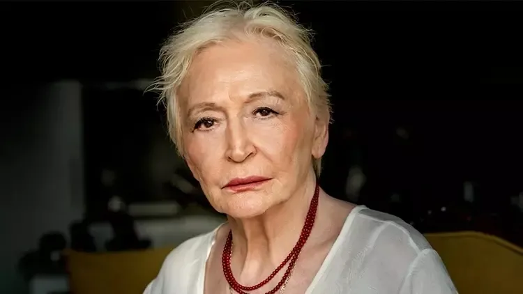 pinar-kur-kimdir-aslen-nereli-kac-yasinda-pinar-kur-kitaplari-eserleri-neler-1752586579261.jpeg (Sosyal medya)