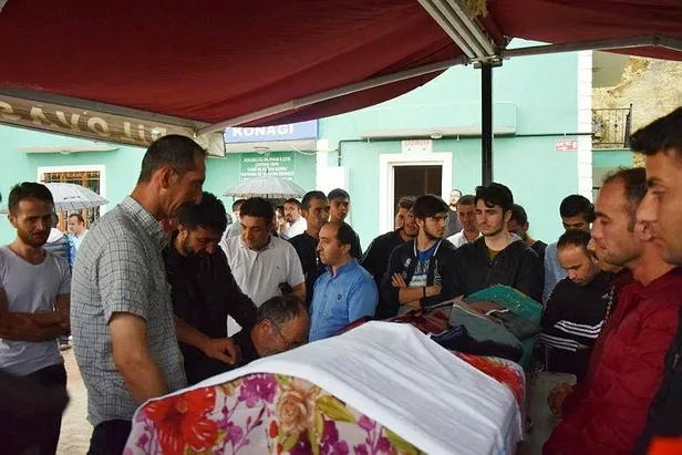 Midibüsten düşerek ölen Günay Gönülaçar, üniversite hayali için çalışıyormuş-3