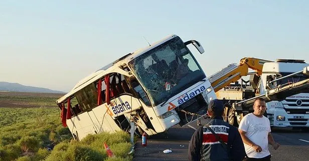 Aksaray’da kontrolünden çıkan yolcu otobüsü devrildi: 22 yaralı