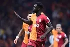 Davinson Sanchez'den zam isteği!
