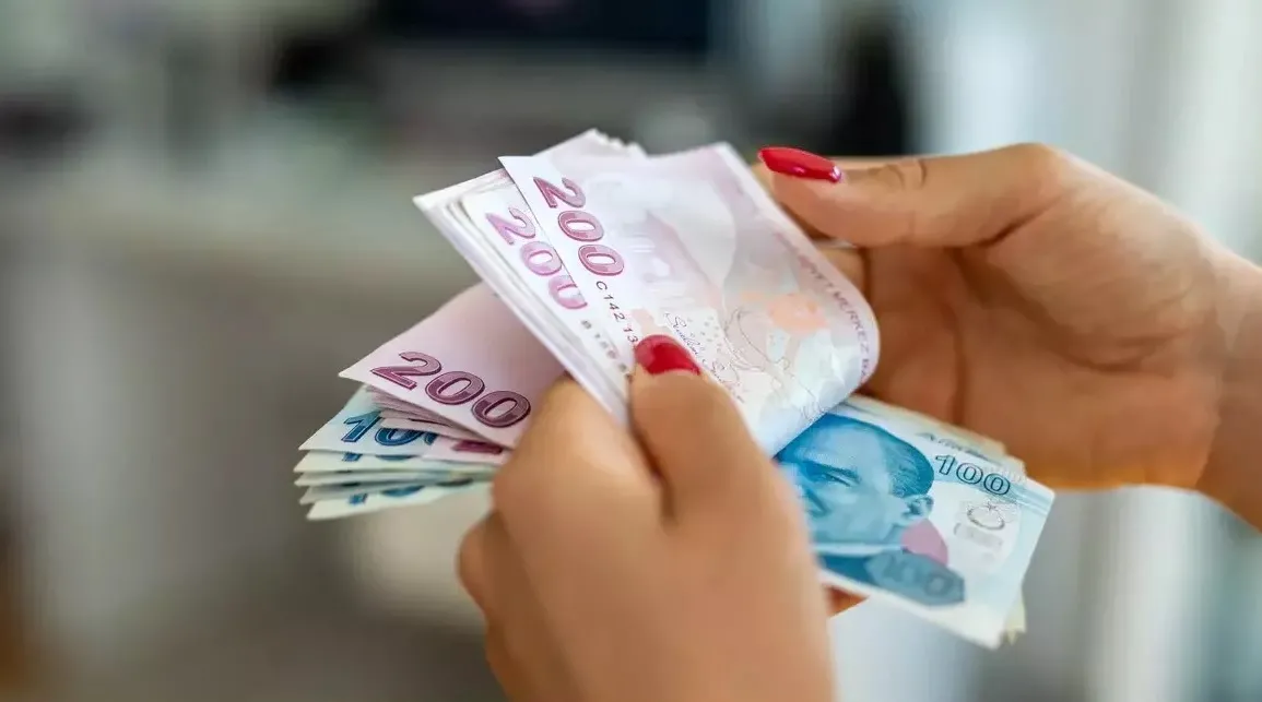 katilimcilara-gunluk-1375-tl-harclik-saglayacak-iskur-genclik-programi-basvuru-detaylari-ve-sartlar-1791497423200.jpg Katılımcılara günlük 1.375 TL harçlık verilmesi beklenen İŞKUR Gençlik Programı başvuru detayları ve şartlar!-3