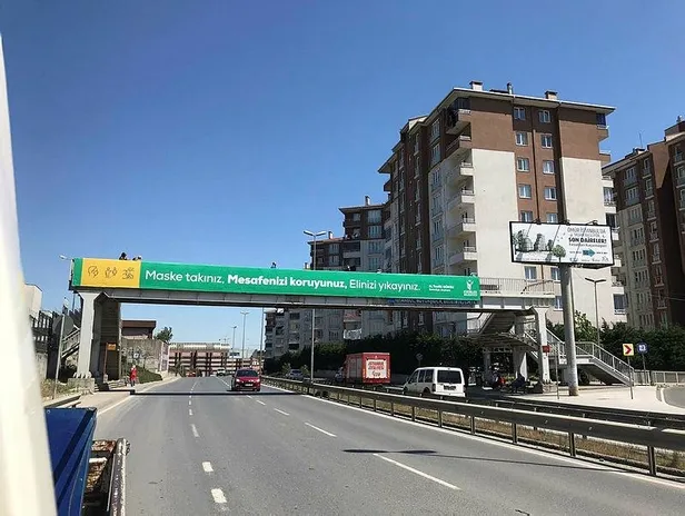 Son dakika: Esenler Belediye Başkanı Mehmet Tevfik Göksu'dan flaş açıklama: "İBB, ilçedeki koronavirüs afişlerini söktü!"-1