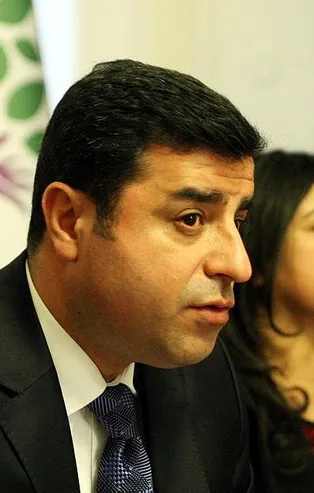 SON DAKİKA: AİHM'den skandal Selahattin Demirtaş kararı! İşte terör destekçiliğinin fotoğrafları