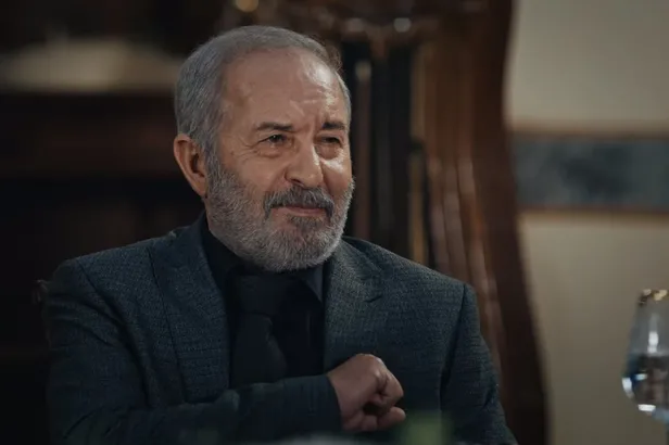 kimsesiz-arakcilara-ayar-veriyor-eskiya-dunyaya-hukumdar-olmaz-180-bolum-fragmani-kefaretini-caniyla-odedi-1611245993913.jpg Kimsesiz arakçılara ayar veriyor! Eşkıya Dünyaya Hükümdar Olmaz 180. bölüm fragmanı: Kefaretini canıyla ödedi-9