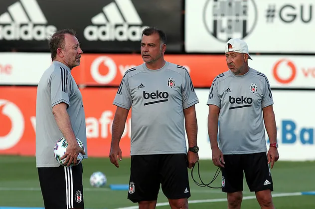 Beşiktaş, Şampiyonlar Ligi'nde oynayacağı PAOK maçı kadrosunu açıkladı! 3 isim kadroda yok...
