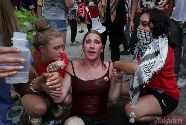 ABD’de Netanyahu’ya böcekli protesto! Washington’da çeşmeleri kana bulayıp İsrail heyetinin kaldığı otele böcekler saldılar - 13