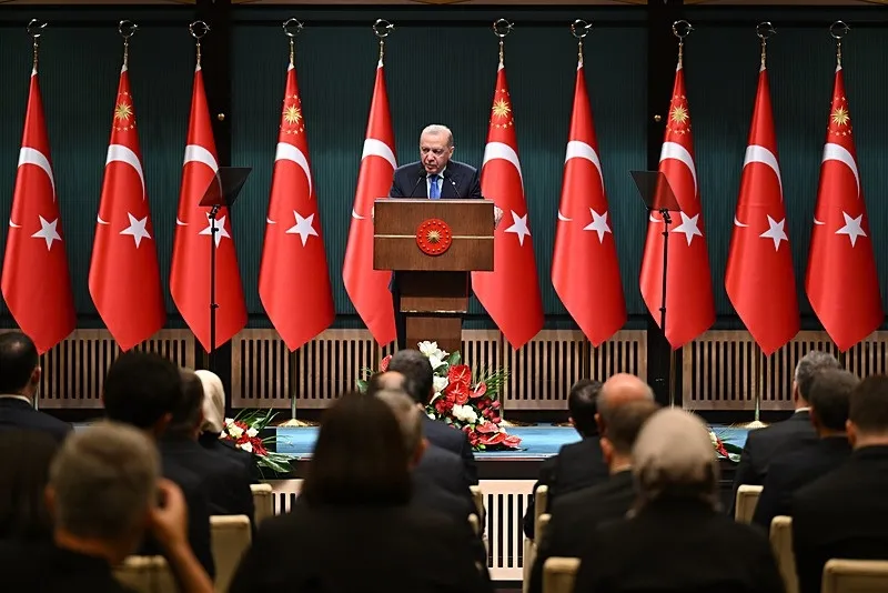 kurban-bayrami-tatili-9-gun-oldu-baskan-erdogan-hayirli-ugurlu-olsun-diyerek-mujdeyi-verdi-1777918307245.jpeg Kurban Bayramı tatili 9 gün oldu! Başkan Erdoğan "Hayırlı uğurlu olsun" diyerek müjdeyi verdi-4