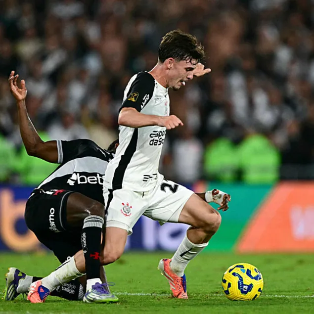 Fenerbahçe’nin 20’lik gözdesine dev talip