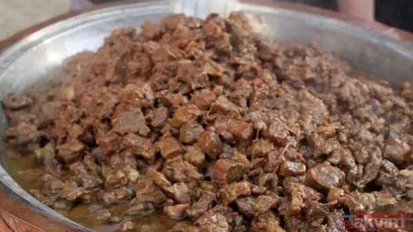 Öneriler Kavurma İçin Sinirsiz, Yumuşak Et Tercih Edin. Tereyağı Yerine Kuyruk Yağı Kullanarak Daha Lezzetli Bir Tat Elde Edebilirsiniz. Not: Kavurmayı Saklamak...