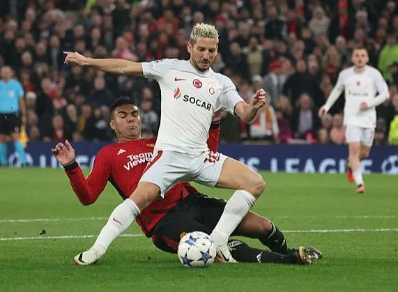 1696455982997.jpeg Galatasaray'ın Manchester United’ı devirmesiyle en çarpıcı yorum Rio Ferdinand'dan geldi: "İçinden geçti"-2