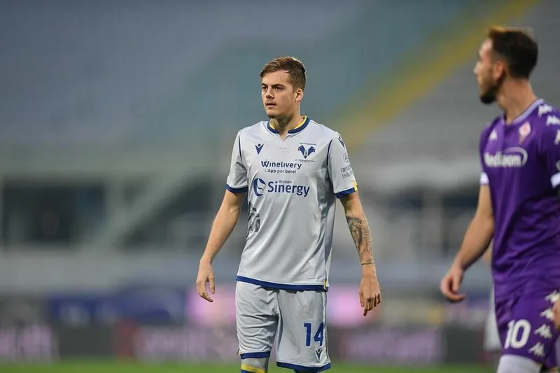 galatasaray-transferde-sezonu-aciyor-yildiz-futbolcu-aciklanarak-sov-baslayacak-1718082610217.jpg Galatasaray transferde sezonu açıyor! Yıldız futbolcu açıklanarak şov başlayacak...-11