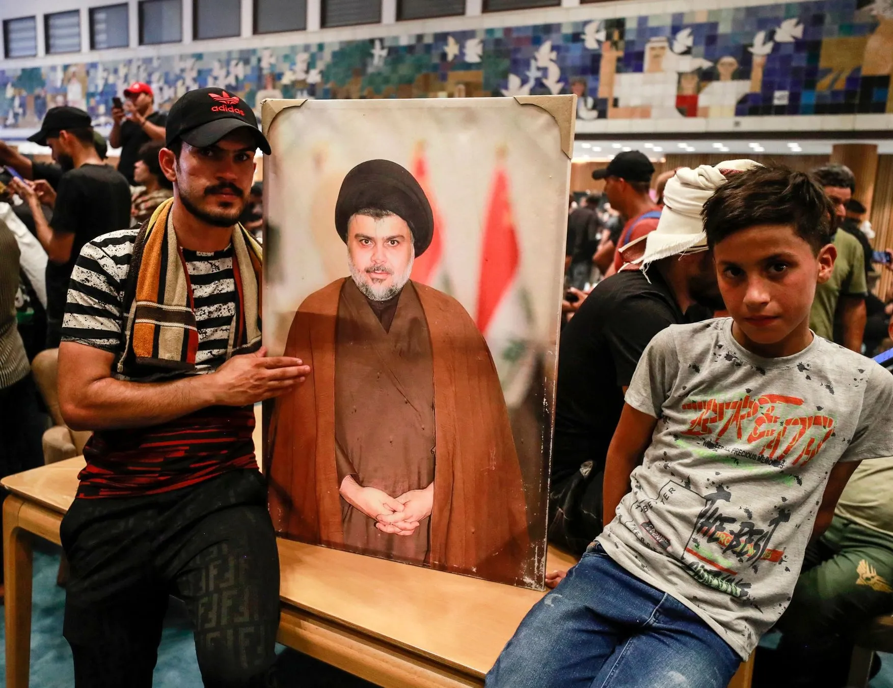 Irak Meclisi’ne yeni baskın