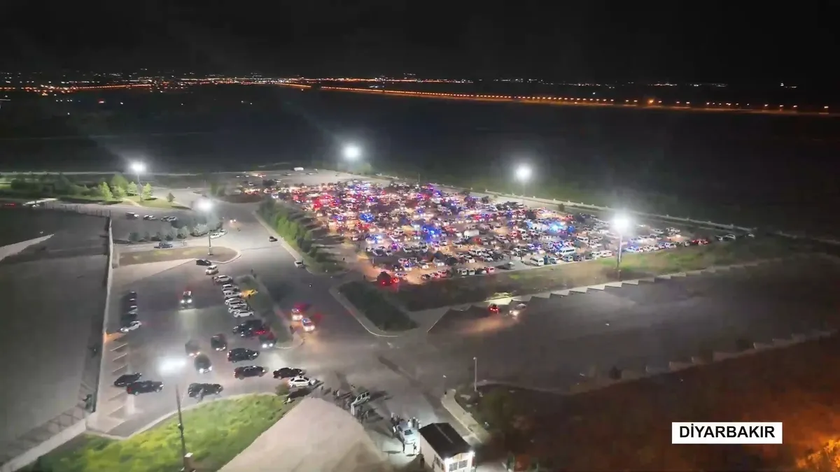 1779033403427.jpeg Diyarbakır merkezli 23 ilde uyuşturucu operasyonu: 279 kişi tutuklandı-5