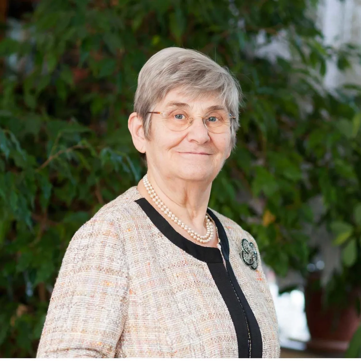 47-yillik-esini-kaybeden-canan-karatay-stresten-dislerim-dokuldu-1776843382714.jpeg 47 yıllık büyük aşkın ardından... Canan Karatay ilk kez açıkladı: "Stresten dişlerim döküldü"-4