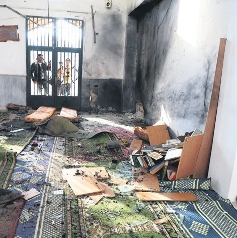 Suriye’de camiye bomba: 8 ölü