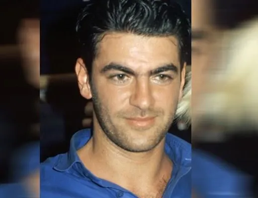 Film gibi bir hayat: 1995 erkek güzeli Karahan Çantay Tayland’da öldü-11