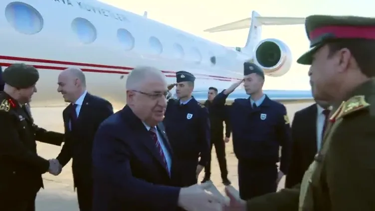 Milli Savunma Bakanı Yaşar Güler Bağdat'ta!
