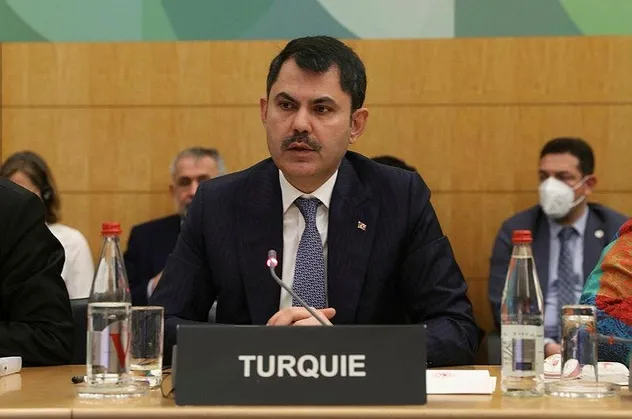 Çevre, Şehircilik ve İklim Değişikliği Bakanı Murat Kurum, OECD Toplantısı'nda Türkiye'nin deniz kirliliğiyle mücadelesini anlattı