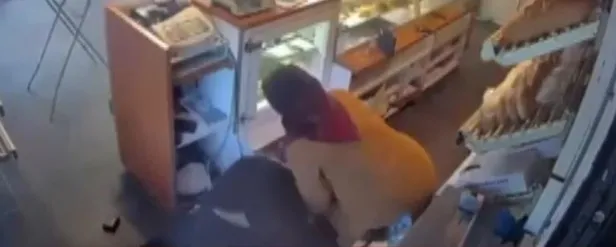 Hollanda satırlı soyguncuyu toz beziyle kovalayan Türk anneyi konuşuyor!-1