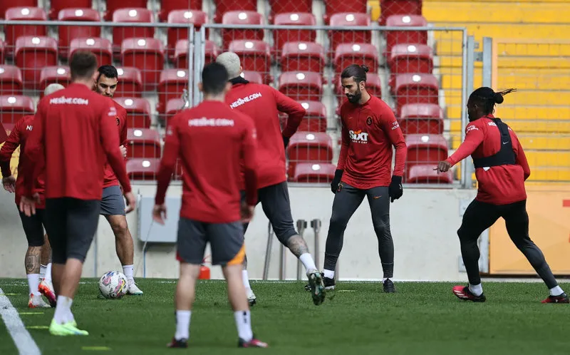 Arsenal gözünü Galatasaray'ın yıldızına dikti! Transferi duyurdular - 1