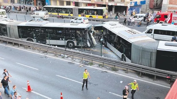 Avcılarda 2 metrobüsün kafa kafa çarpışması sonucu 99 kişi yaralandı! Kaza ve arıza sayısı 158 bin 686’ya çıktı