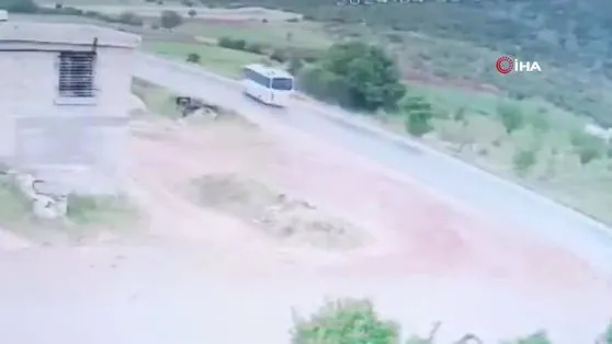 Gaziantep’te astsubayın hayatını kaybettiği midibüs kazası kamerada