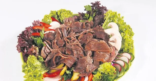 Dönerde domuz eti, çikolatada ilaç var