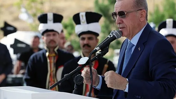 Cumhurdan Ahlat çıkarması! Başkan Erdoğandan tarihi açıklamalar: Biz bu toprakların asıl sahibiyiz | Kabine 21 yıl sonra bir ilk