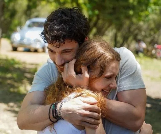 Star TV'nin tahammülü kalmadı fişini çekti! Menajerimi Ara'nın final tarihi artık belli o günden sonra ekranlarda olmayacak-7