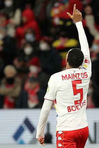 son-1-yilda-6-futbolcu-da-kanser-tespit-edildi-son-olarak-manuel-neuer-de-cilt-kanserine-yakalandi-1667462491403.jpg Son 1 yılda 6 futbolcu da kanser tespit edildi! Son olarak Manuel Neuer de cilt kanserine yakalandı-2