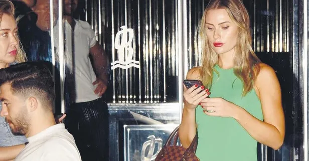 Kumar her şeyini yok etmişti! Serdar Ortaç'a eski eşi Chloe'den yüzük göndermesi