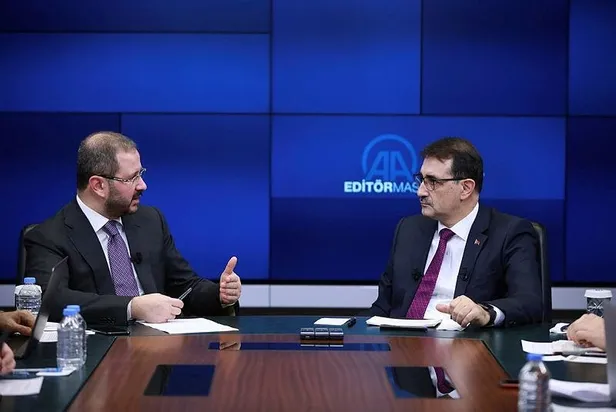 Son dakika: Bakan Dönmez: 2030'da Türkiye'de 1 milyonun üzerinde elektrikli otomobil olacağını öngörüyoruz-1