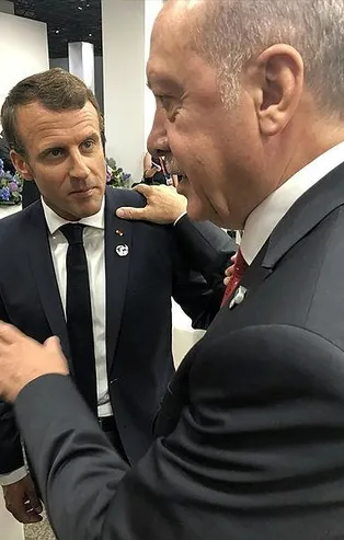 Türkiye, Başkan Erdoğan'ın yanında: Yapma Macron kaşınıyorsun!