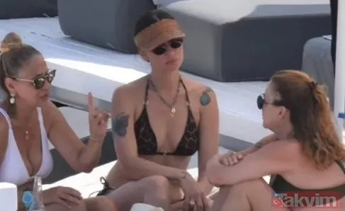 Demet Akalın bikini üstünü çıkarttı yarı çıplak haliyle olay! O görüntüyü gören dönüp bir daha baktı: "Gözümüze soktu" - 13