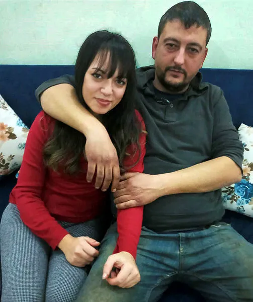 fiziki-ve-psikolojik-siddet-gordugunu-iddia-ettigi-esini-pompali-tufekle-olduren-rumeysa-aydin-tutuklandi-1629023172541.jpg Fiziki ve psikolojik şiddet gördüğünü iddia ettiği eşini pompalı tüfekle öldüren Rümeysa Aydın tutuklandı-3