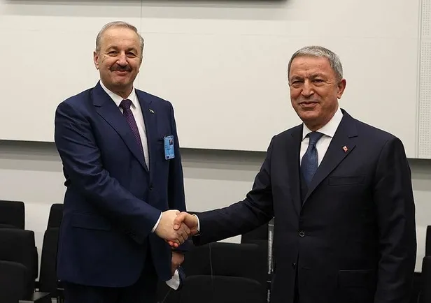 Son dakika: Milli Savunma Bakanı Hulusi Akar, Romanya Savunma Bakanı Dincu ile görüştü-1