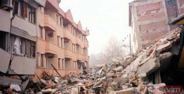 Düzce'de devlet vatandaşları yalnız bırakmadı! Akıllara 1999 yılındaki yıkım geldi - 4